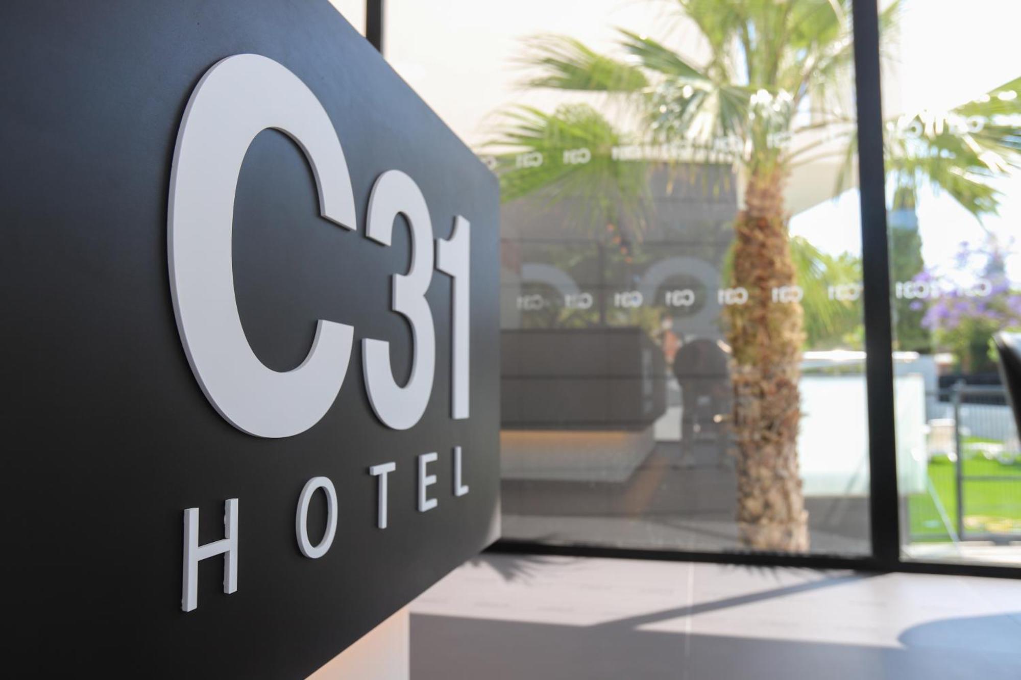 Hotel C31 Castelldefels Luaran gambar